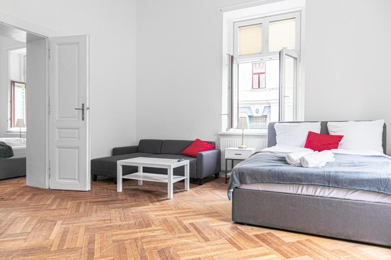 Classy 2Br Apt. W/ Exclusive Location Near Akh Wien Eksteriør bilde
